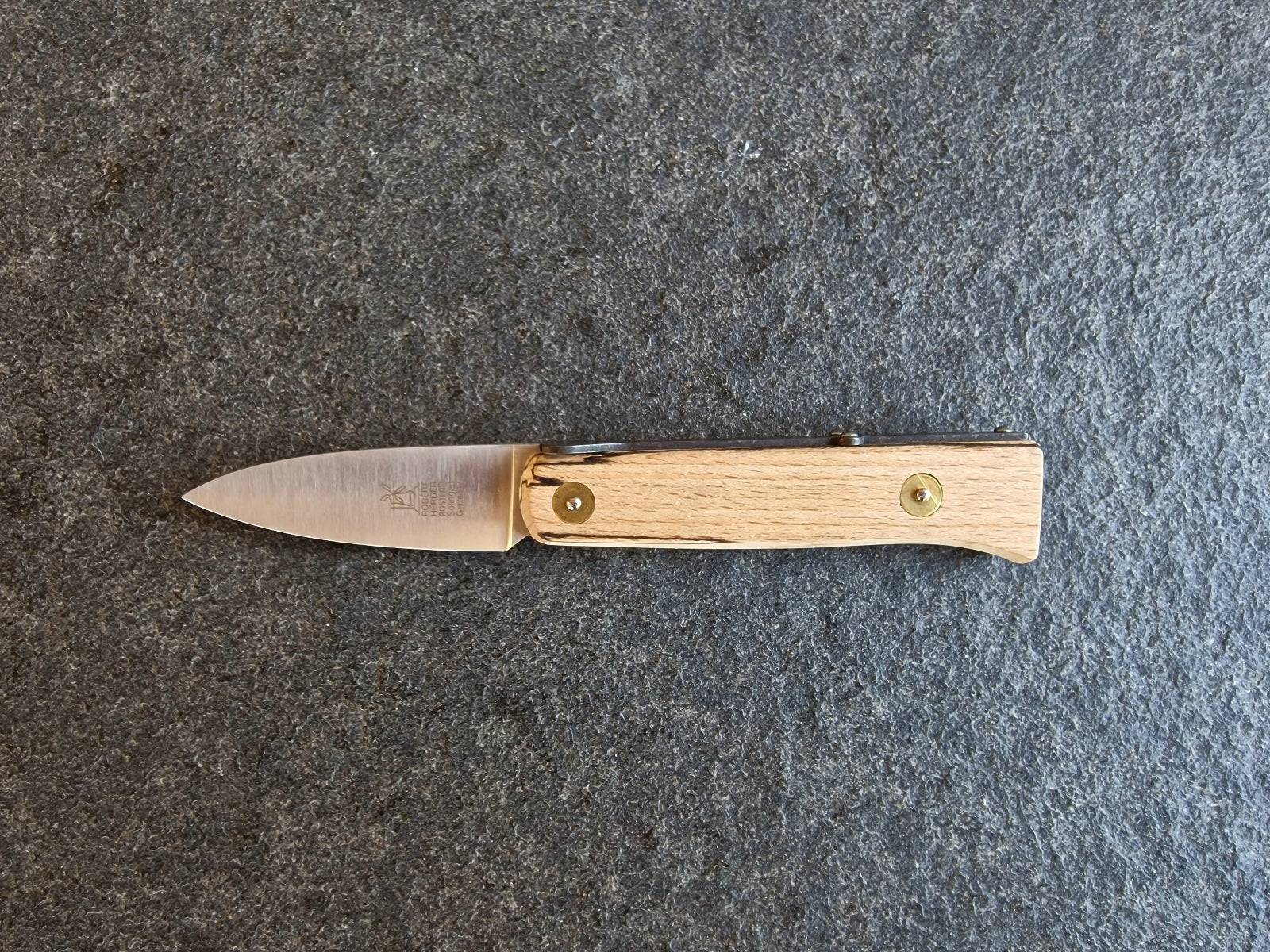 Steakmesser Lierenaar mit einem wundervoll gemaserten Eisbuche-Griff.