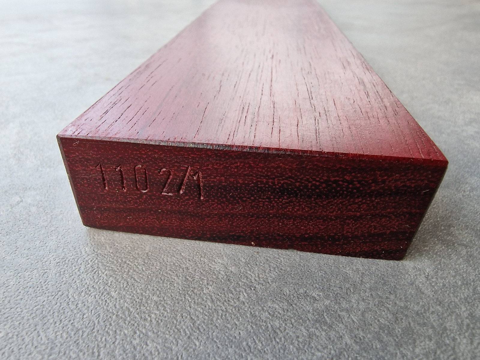 Messerleiste aus Amaranth für 6 Messer.