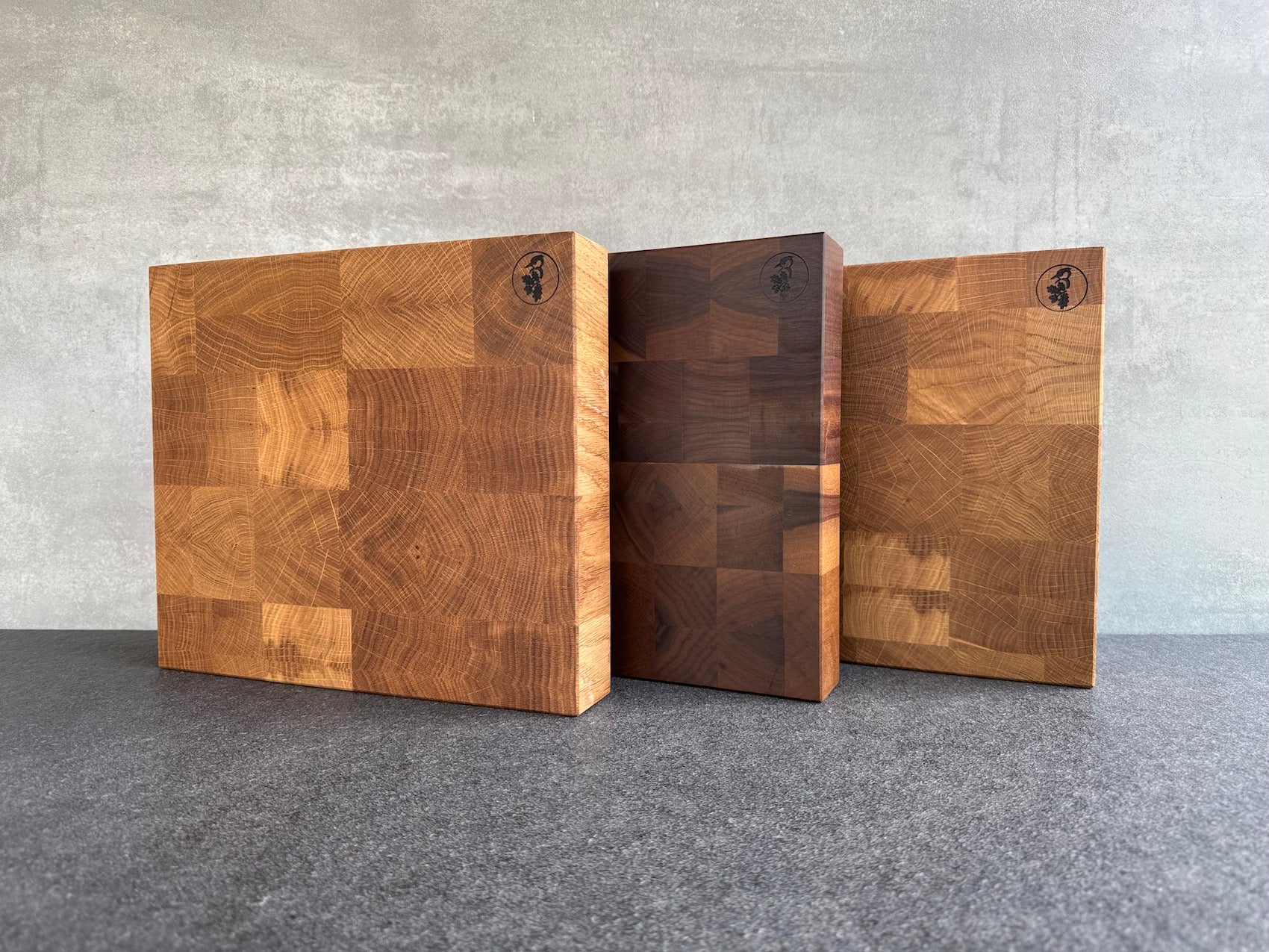 Eiche & Nussbaum - Kleine Schneideblöcke aus Stirnholz