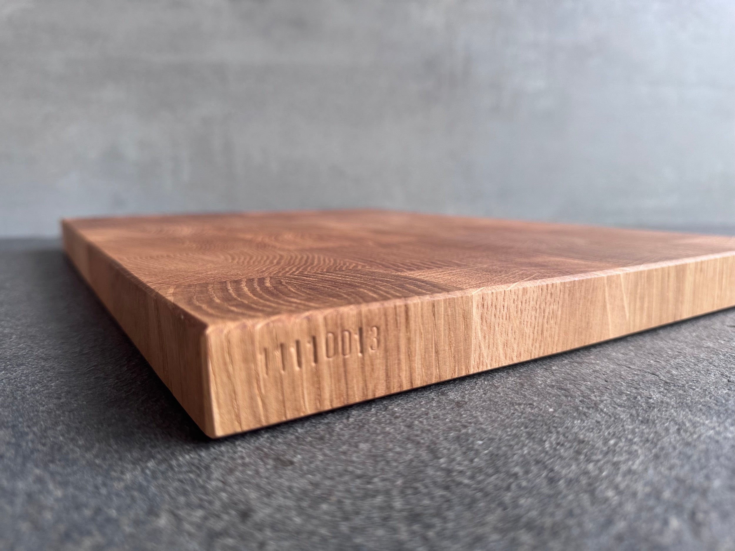 Stirnholz Schneidebrett 2,5 cm dick in Eiche und Nussbaum