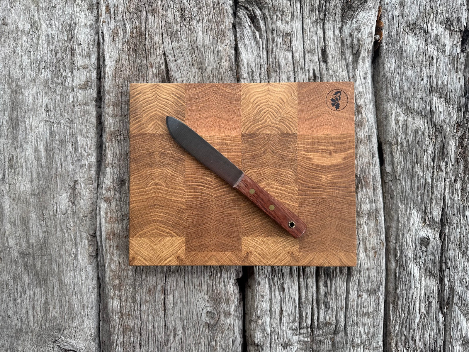 Stirnholz Schneidebrett 2,5 cm dick in Eiche und Nussbaum