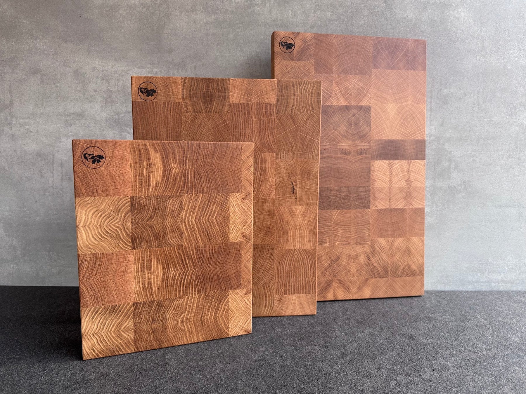 Stirnholz Schneidebrett 2,5 cm dick in Eiche und Nussbaum