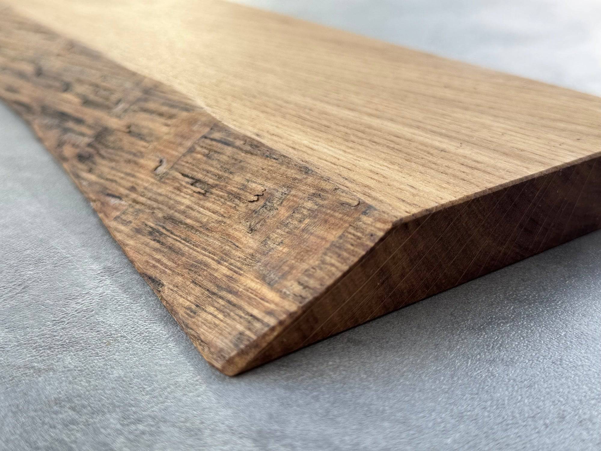 Baumkante Eiche Messerhalter.