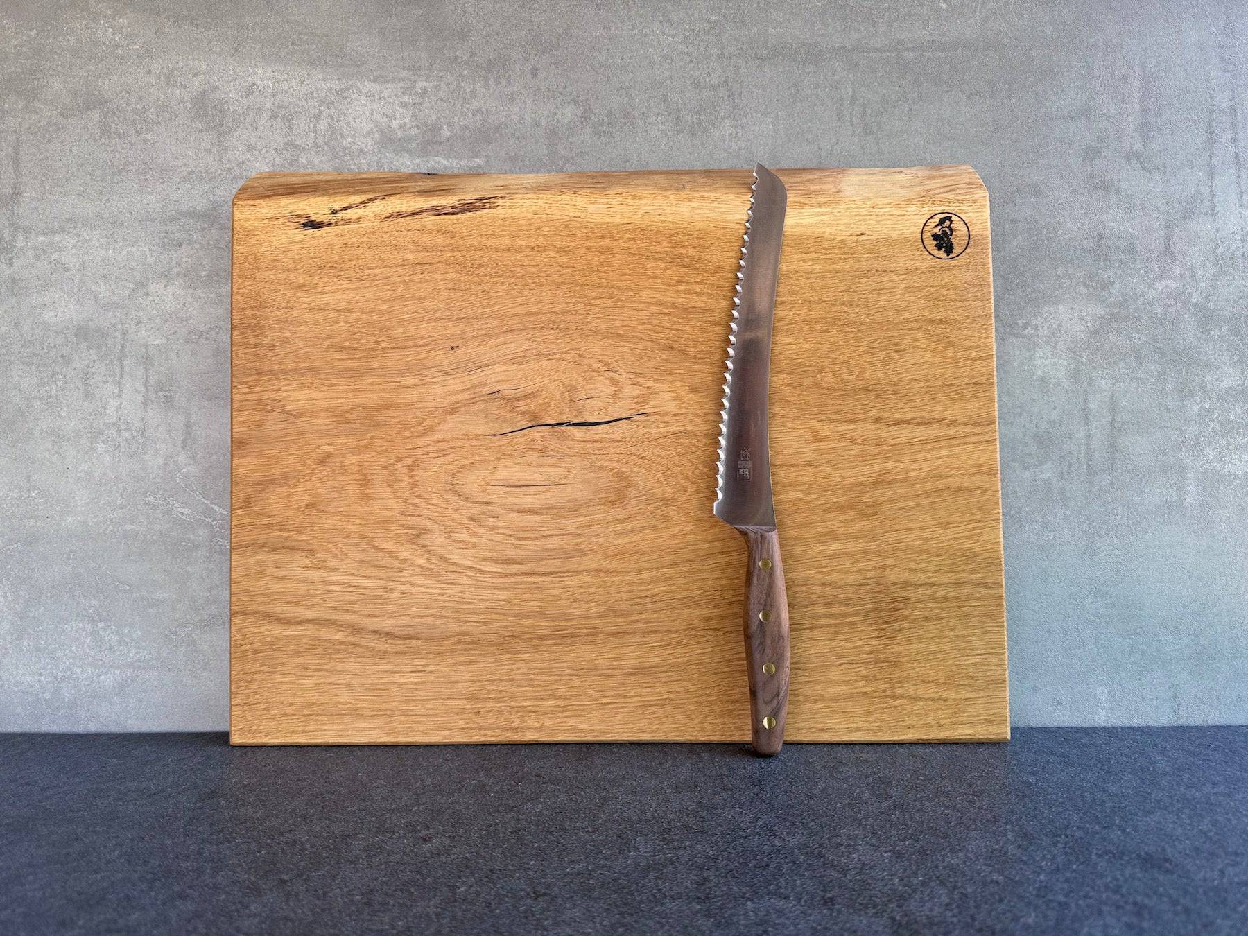 Brotbrett / Schneidebrett mit Jahresringen und Baumkante - Spessartbrett