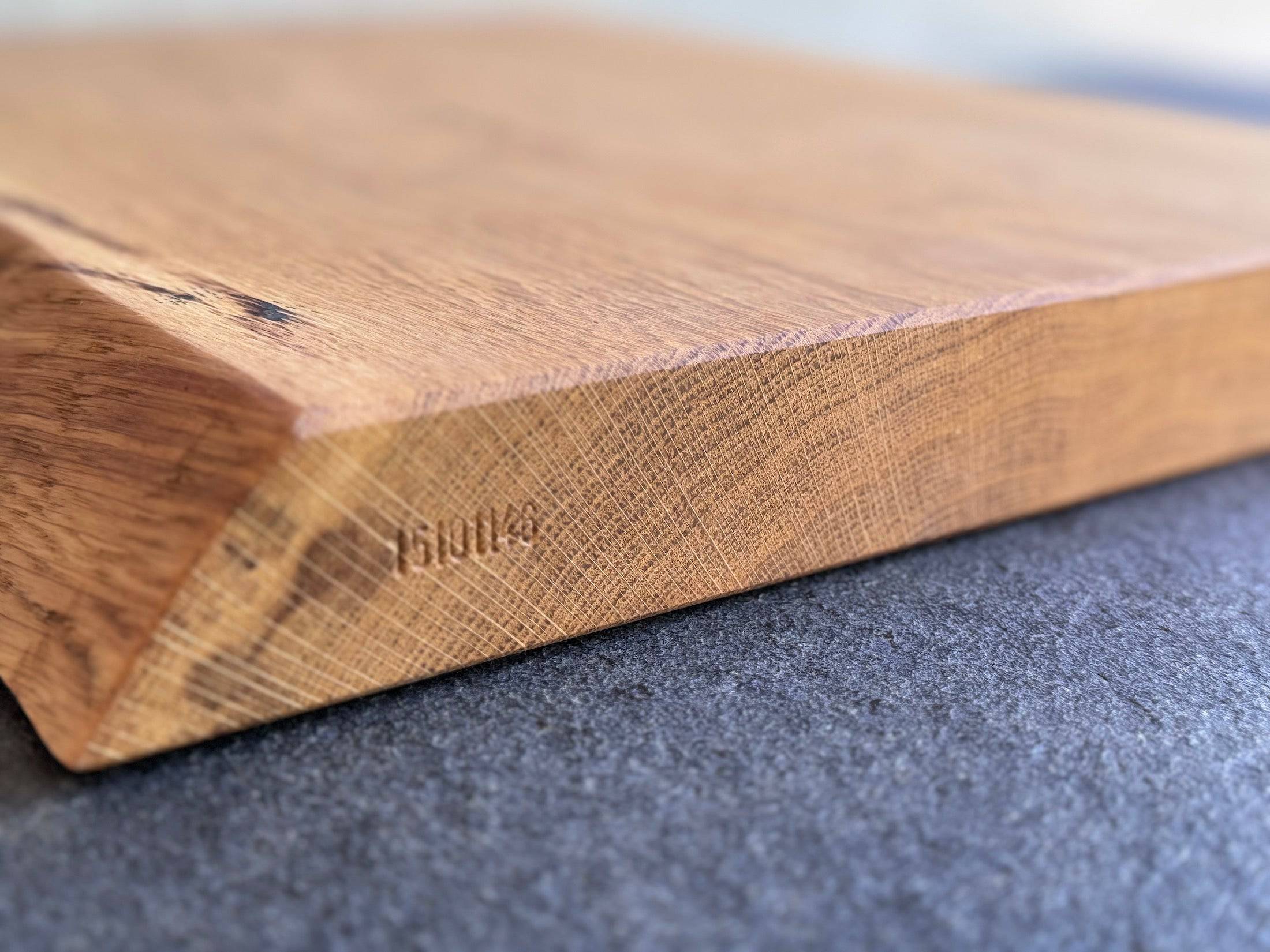 Brotbrett / Schneidebrett mit Jahresringen und Baumkante - Spessartbrett