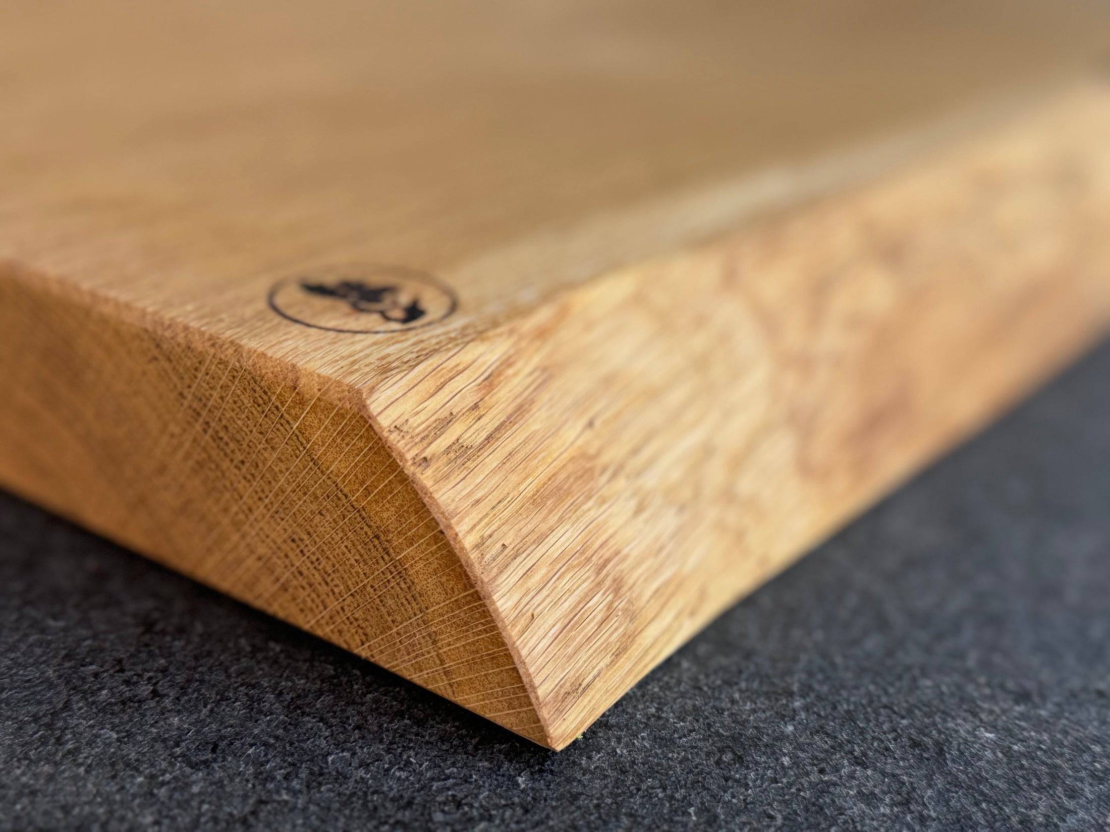 Brotbrett / Schneidebrett mit Jahresringen und Baumkante - Spessartbrett