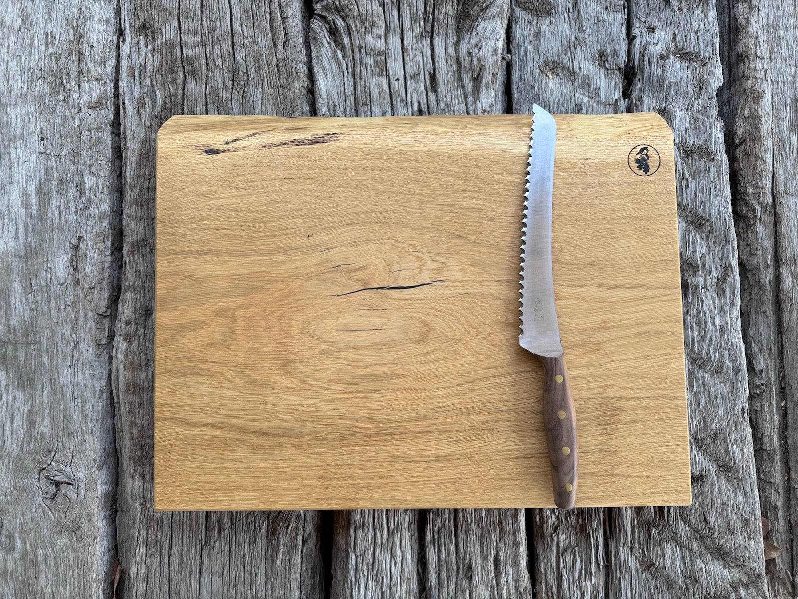 Brotbrett / Schneidebrett mit Jahresringen und Baumkante - Spessartbrett