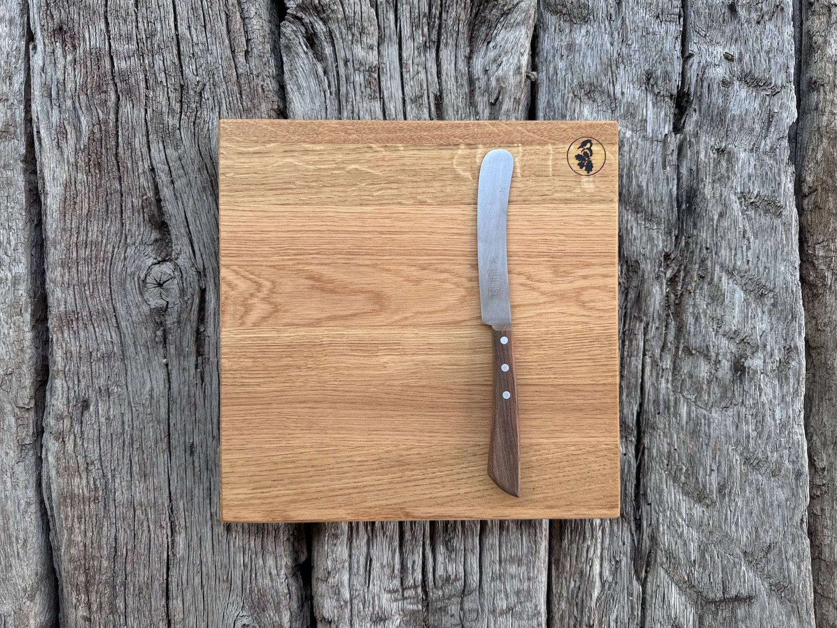 Brotbrett / Schneidebrett, quadratisch, Eiche massiv (Vorbestellung) - Spessartbrett