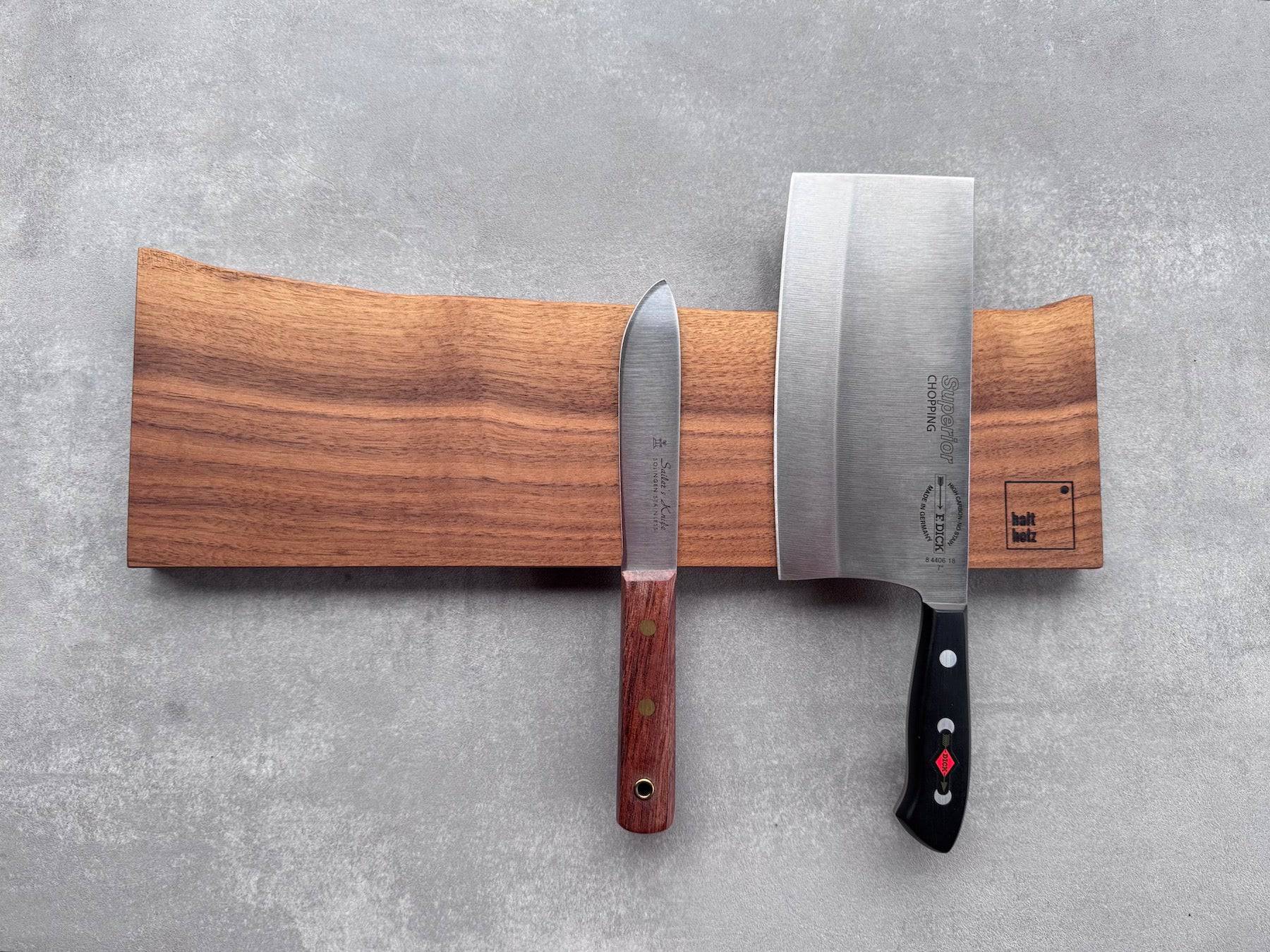 Messerleiste mit Baumkante, funktionell, aus Nussbaum - Spessartbrett