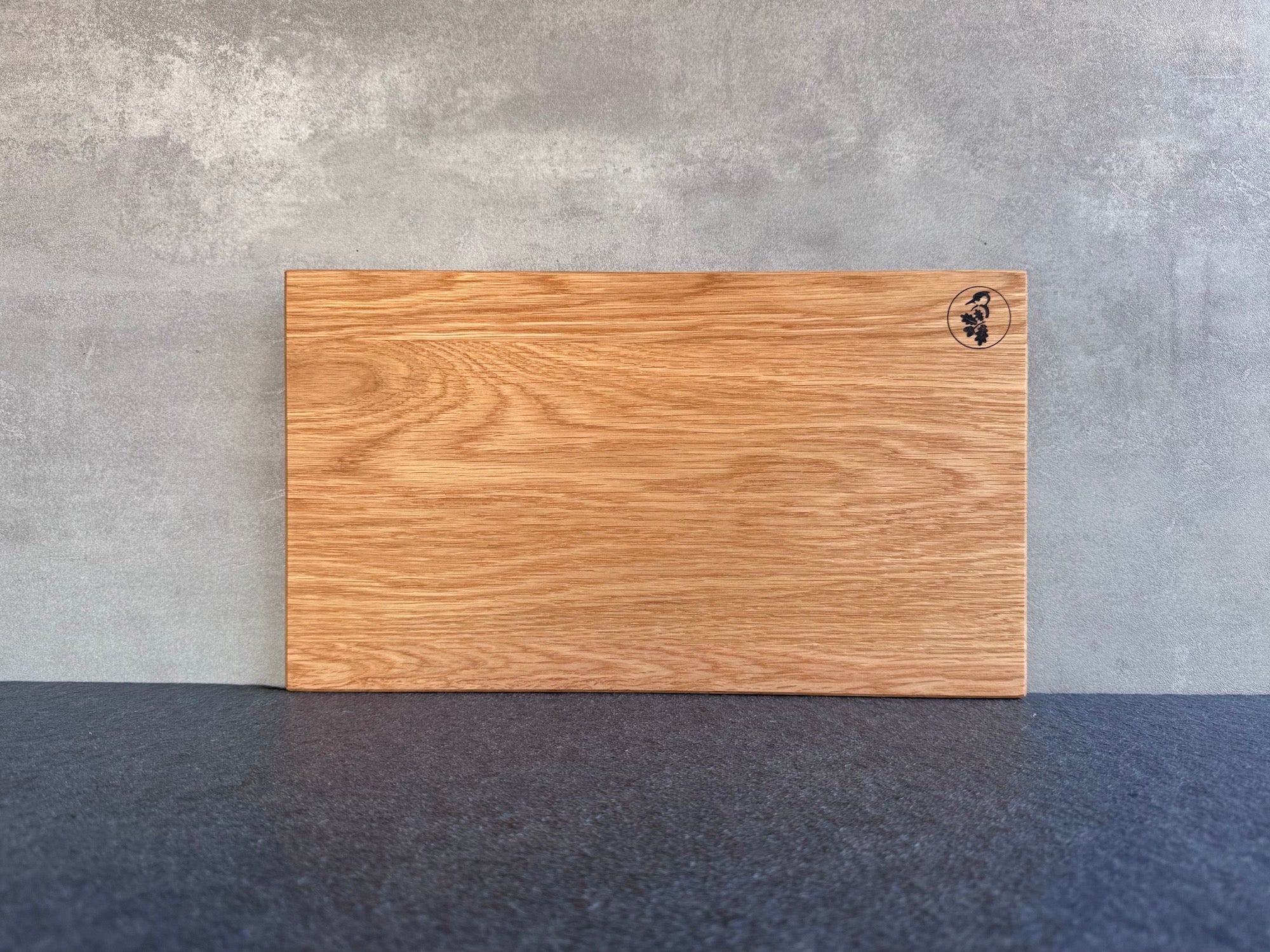 35 cm breites Brotzeitbrett aus massiver Eiche