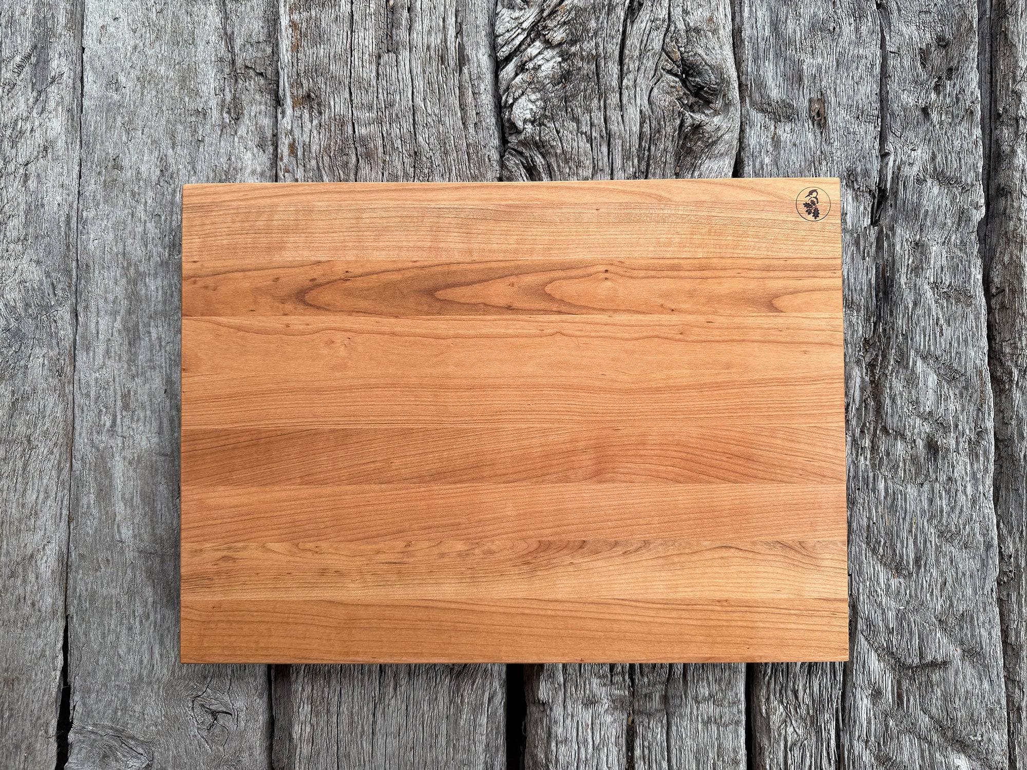 Neue Formate: Kirschholz Arbeitsbrett GREEN FRIDAY - Spessartbrett