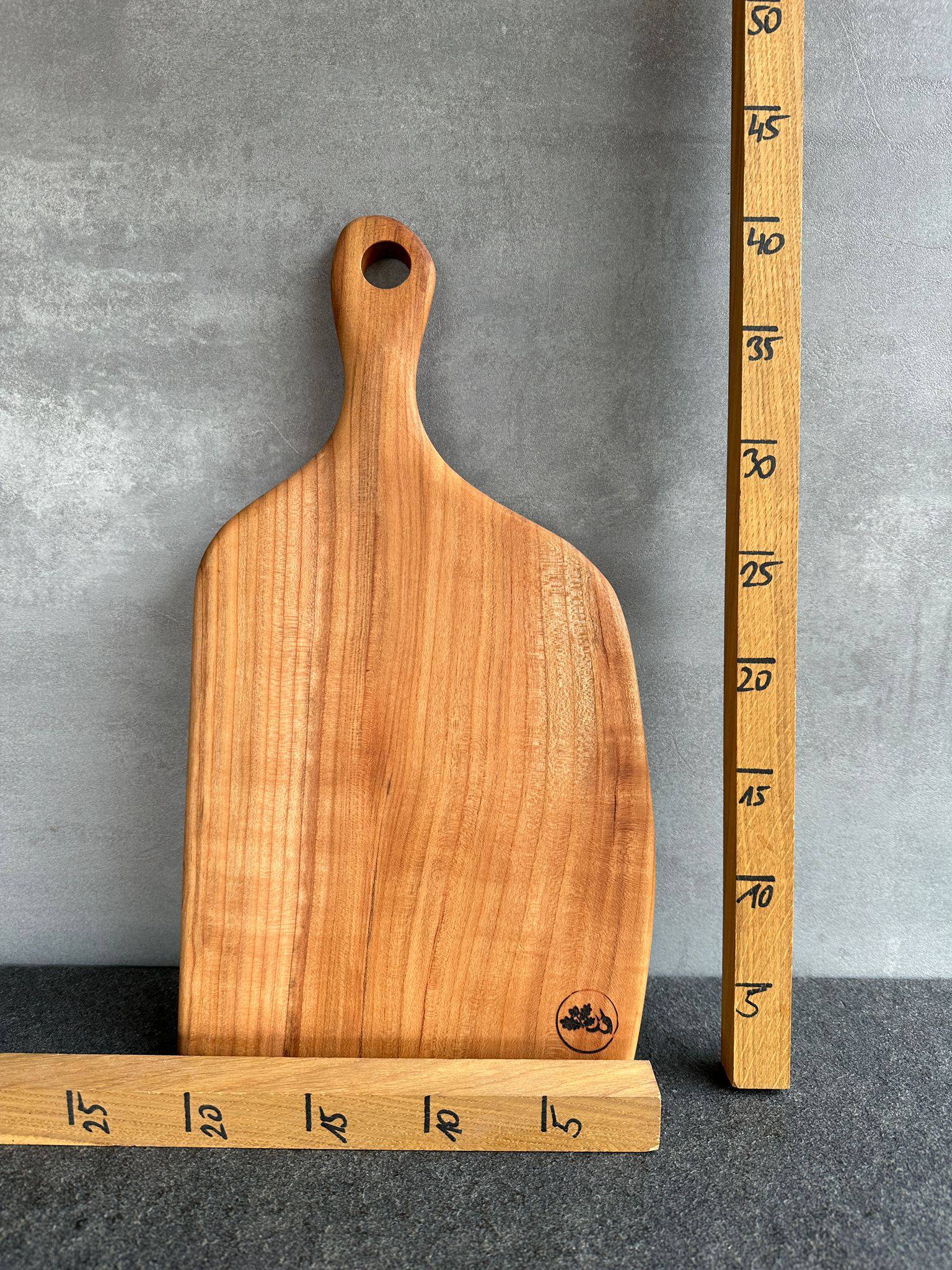 Kirschbaum Schneidebrett mit Griff #1030063 - Spessartbrett