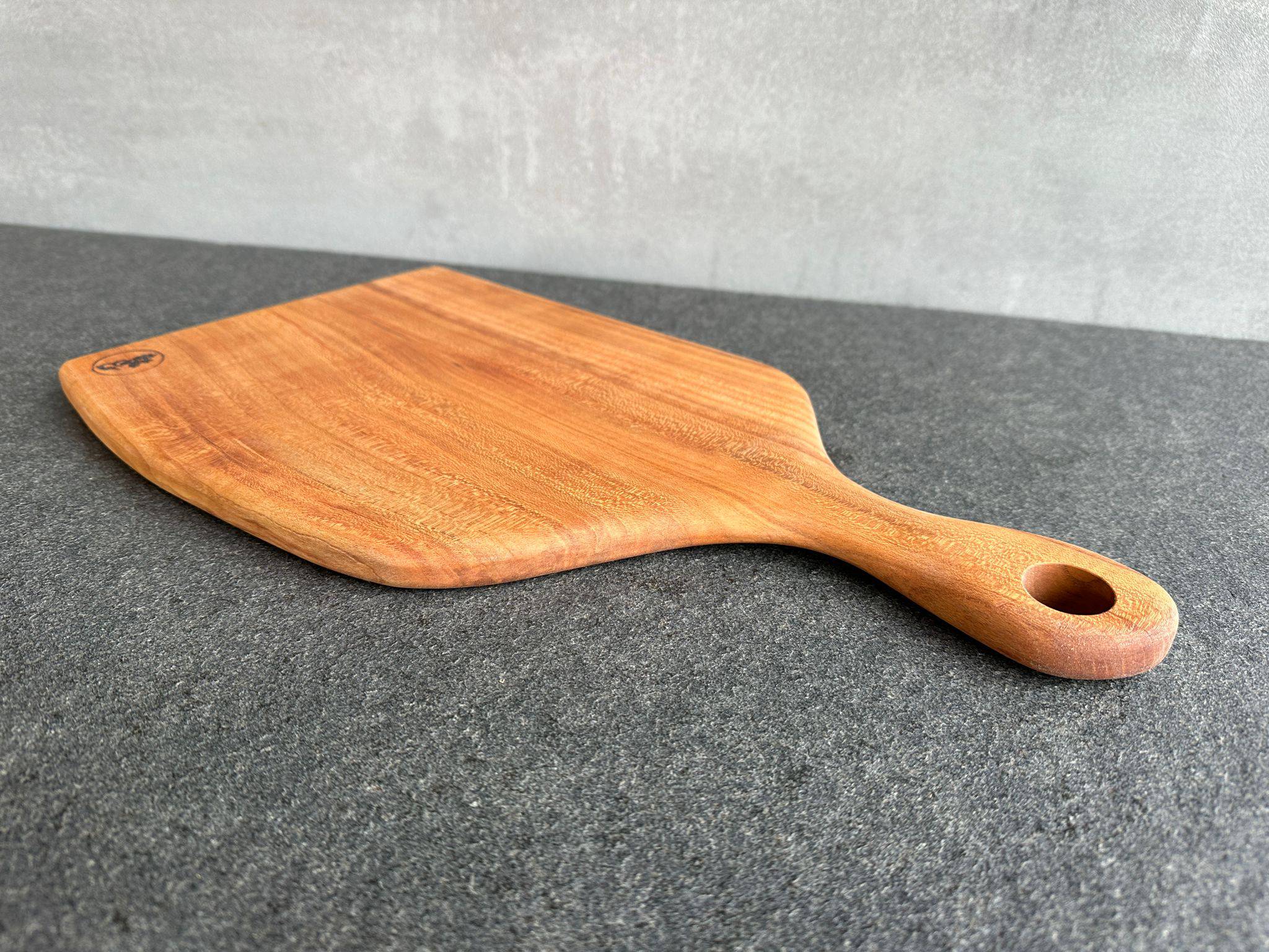 Kirschbaum Schneidebrett mit Griff #1030063 - Spessartbrett