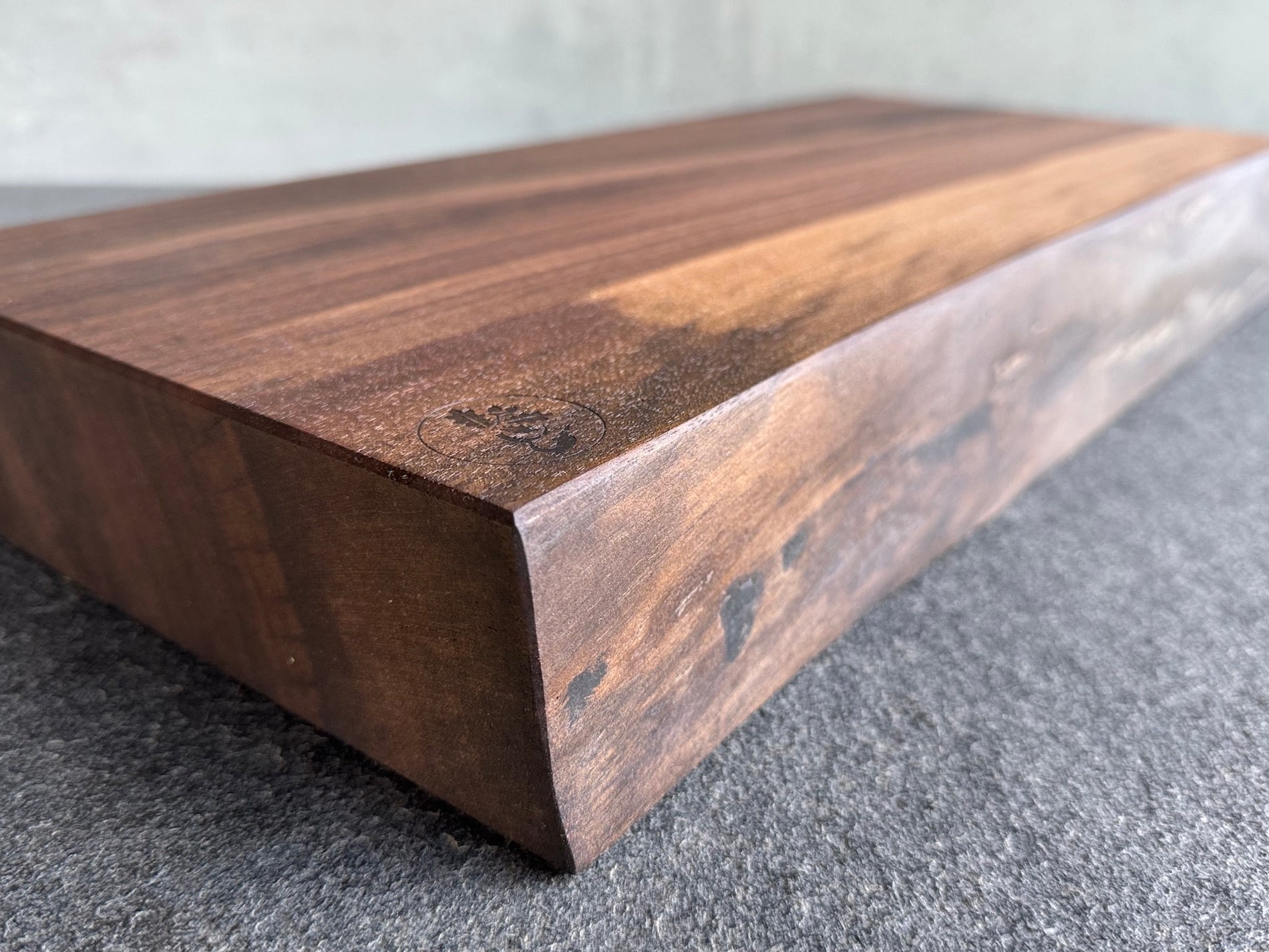 Detailansicht einer feinen Baumkante