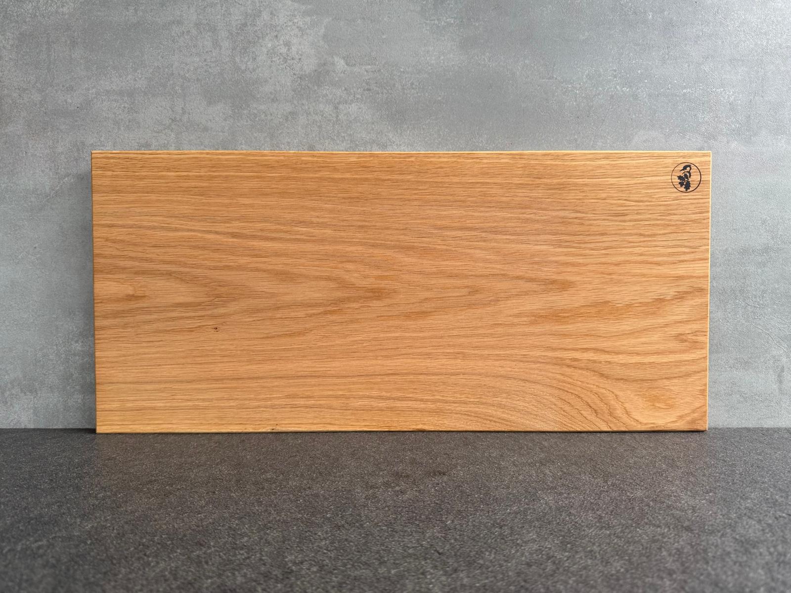 Längliches Brett aus Spessart Eiche
