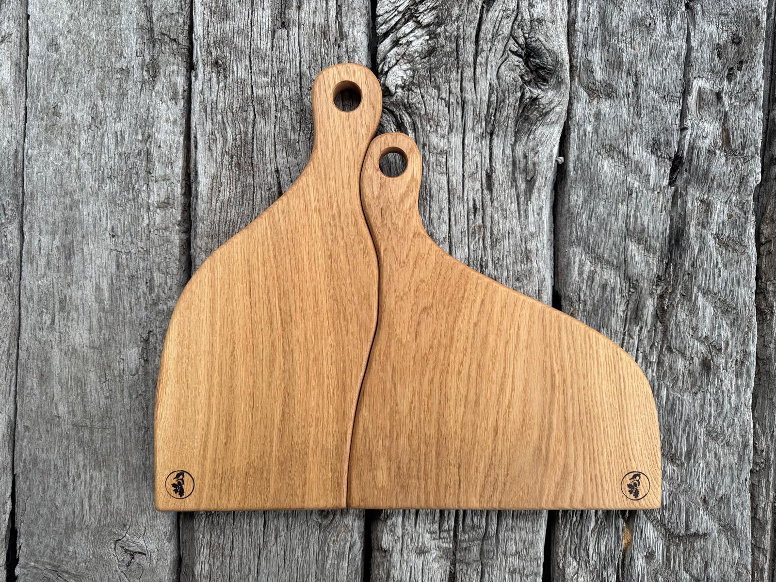 Partnerbretter aus massiver Eiche - Handgemachte Servierbretter als einzigartiges Hochzeitsgeschenk