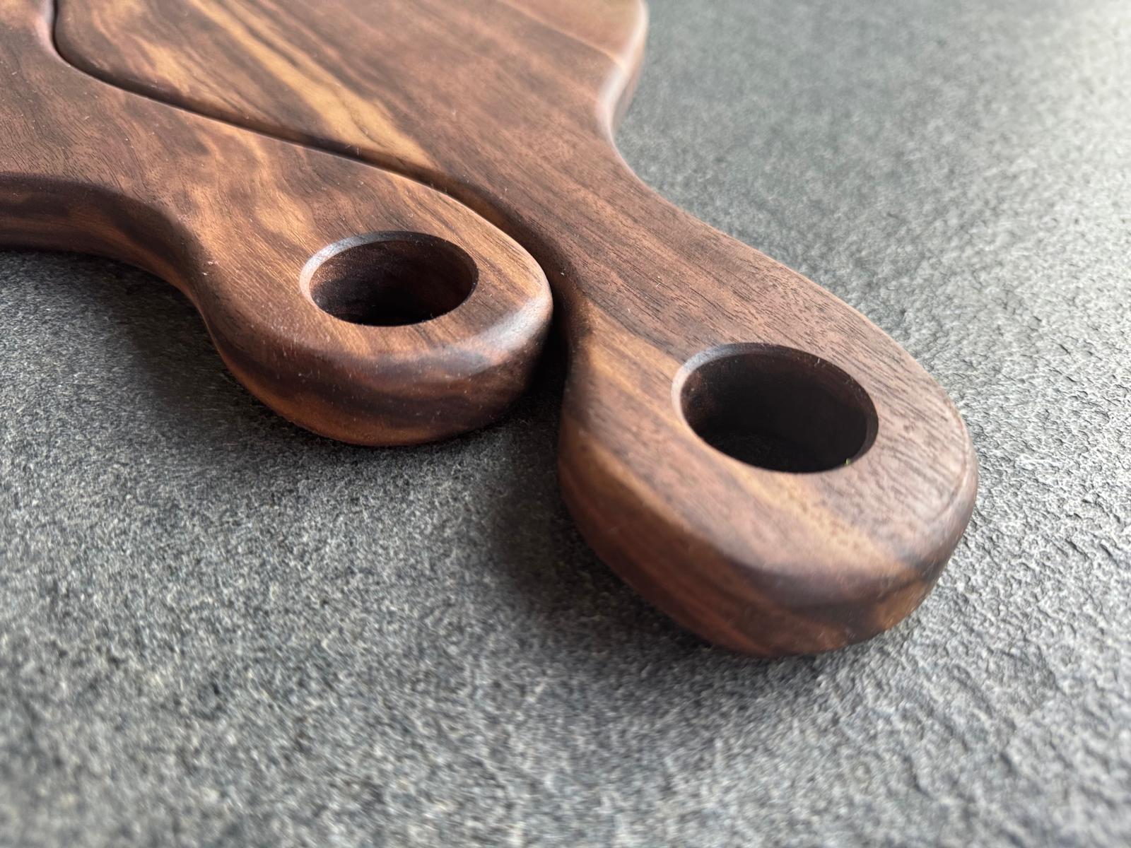 Die Griffe im Detail von einem Partnerbrett von Spessartbrett