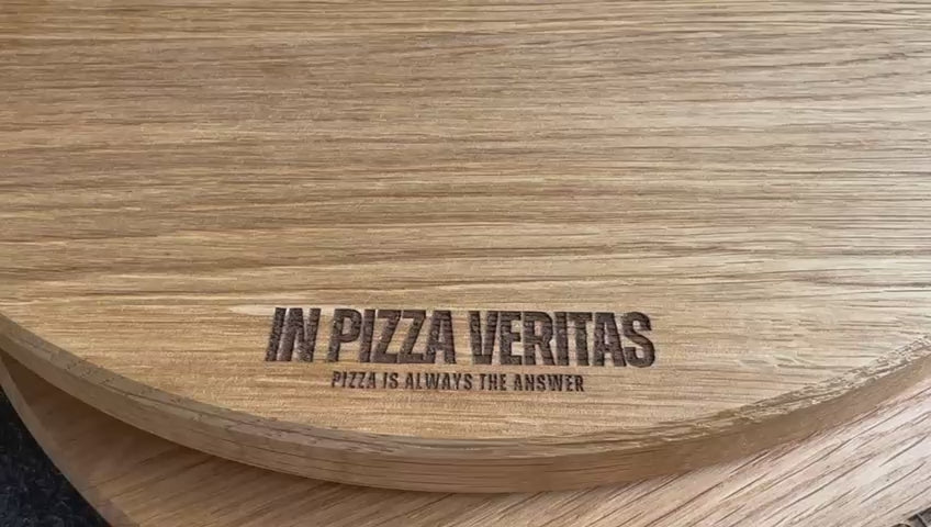 Film über Pizzabretter aus Holz