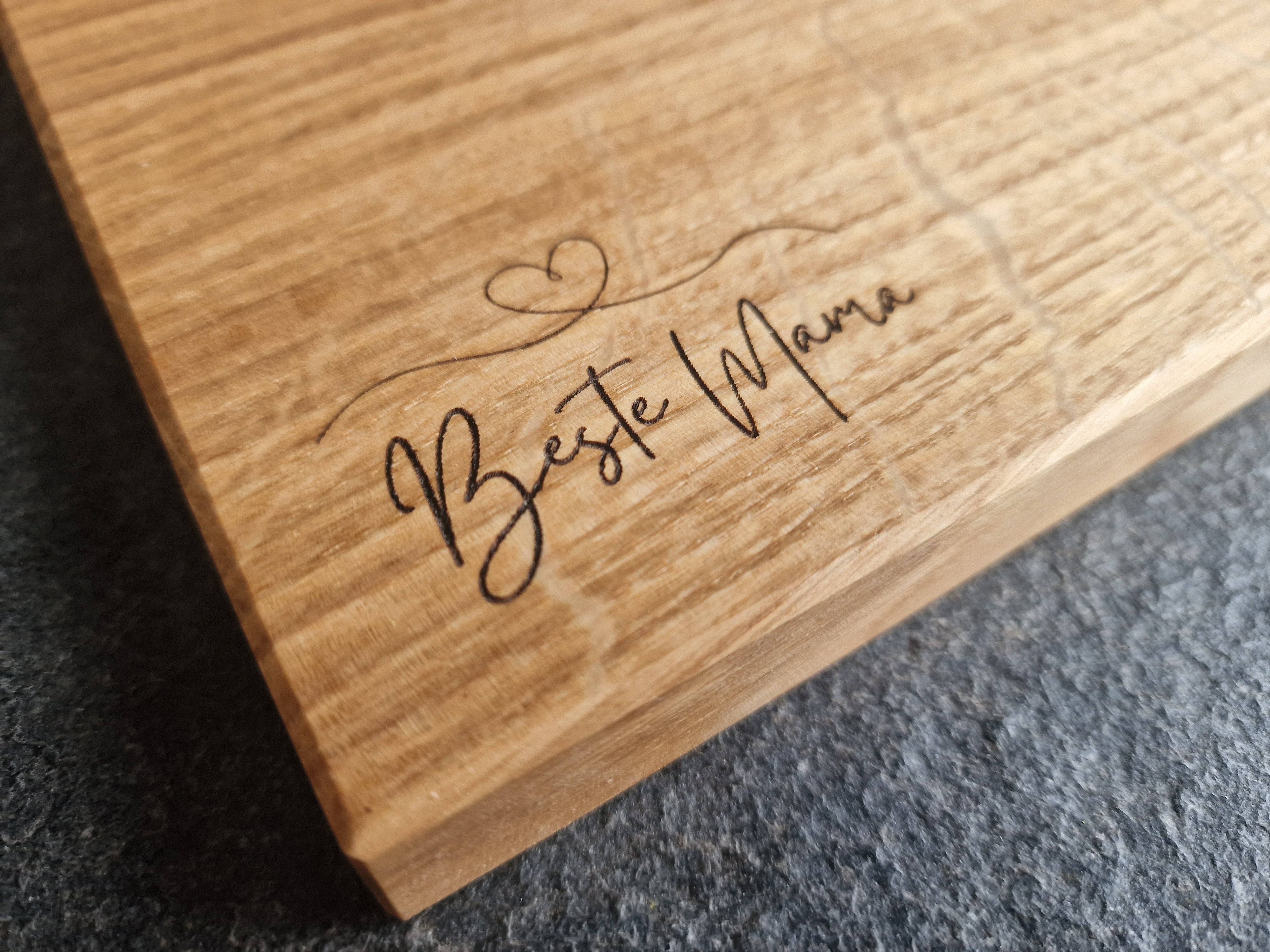 Personalisierte Lasergravur auf einem Holzbrett - Beste Mama - Muttertagsgeschenk