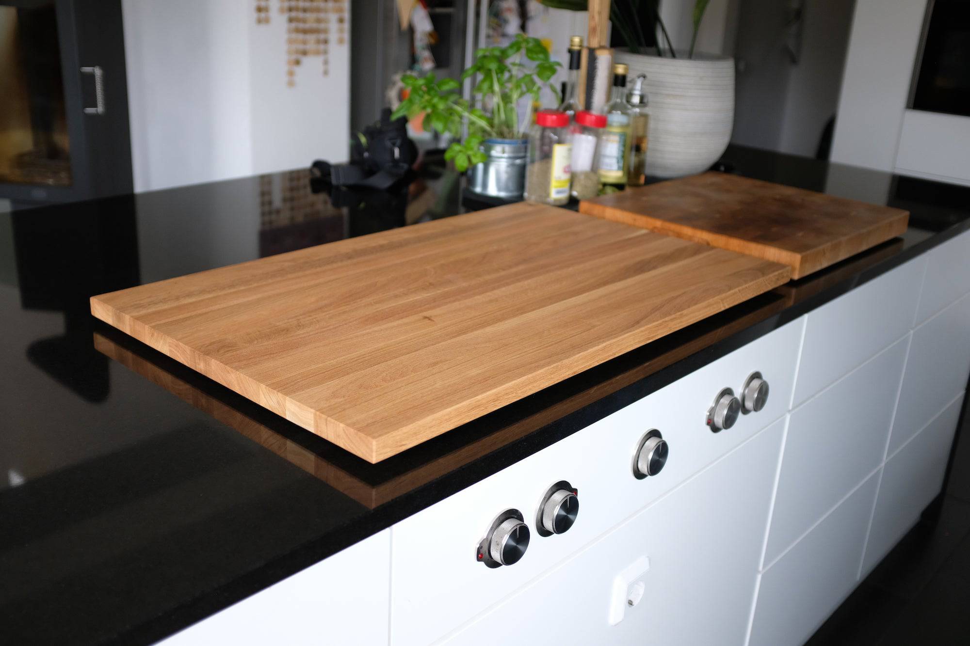 Eiche Herdabdeckung auf einem Ceranfeld