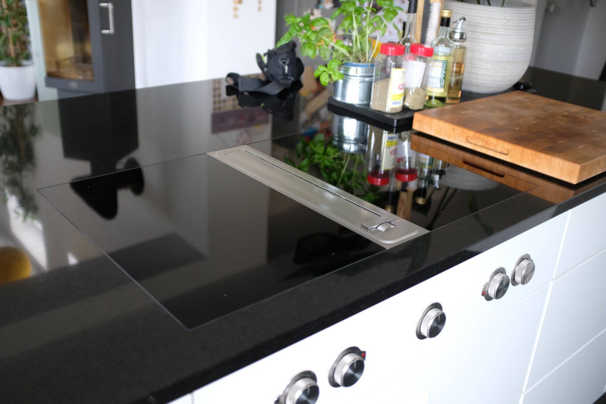 Halbe Ceranfeldabdeckung / Herdabdeckung aus Eiche - Spessartbrett