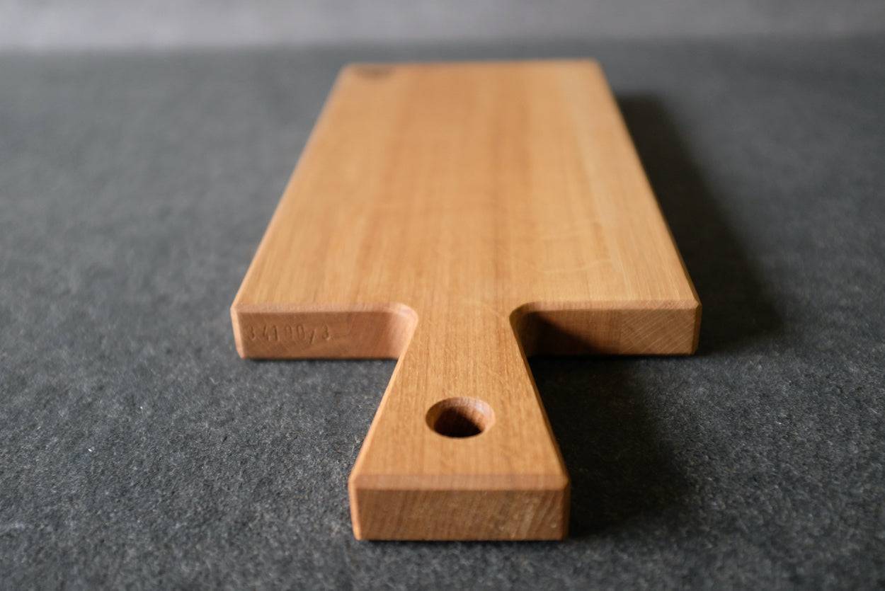 Holzgriff aus Eiche. Servierbrett