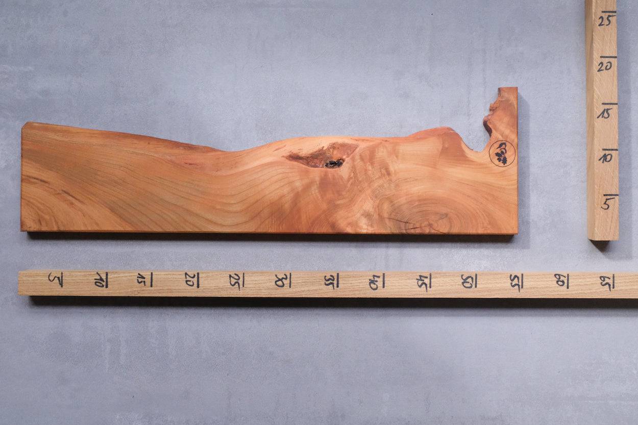 Kirsche Messerhalter mit zwei Messleisten aus Eiche