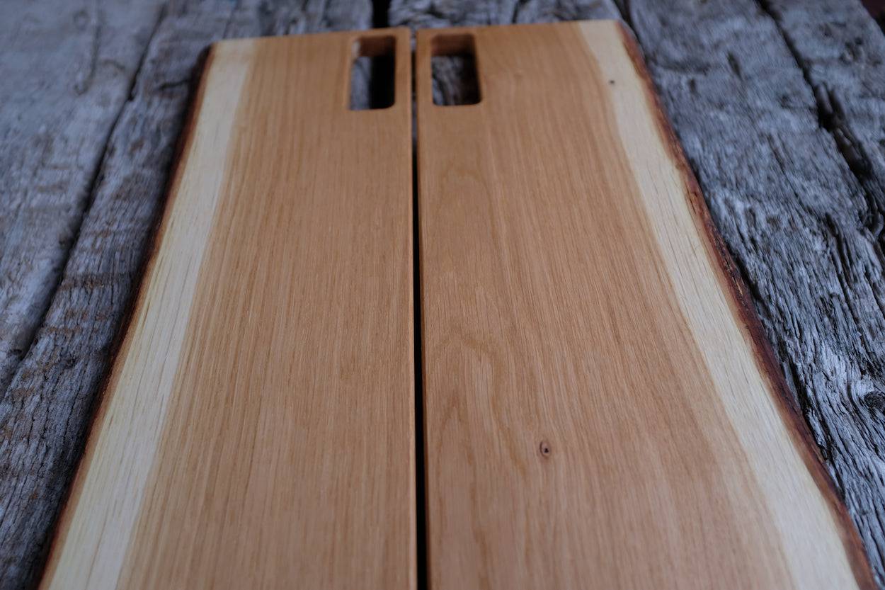 Zwei Eiche Schneidebretter aus einem Stück Holz