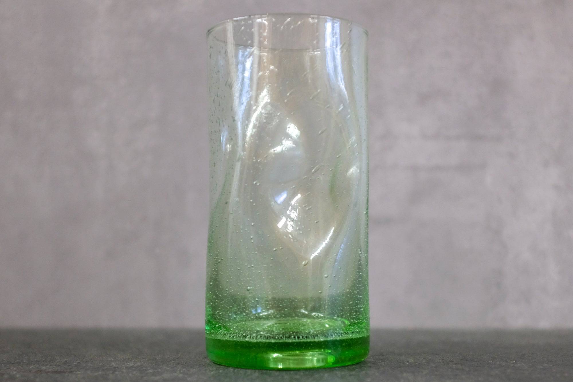 Bauhaus Trinkglas. Thüringer Waldglas, 300 ml, Handwerker Serie 1200º, in Großansicht.
