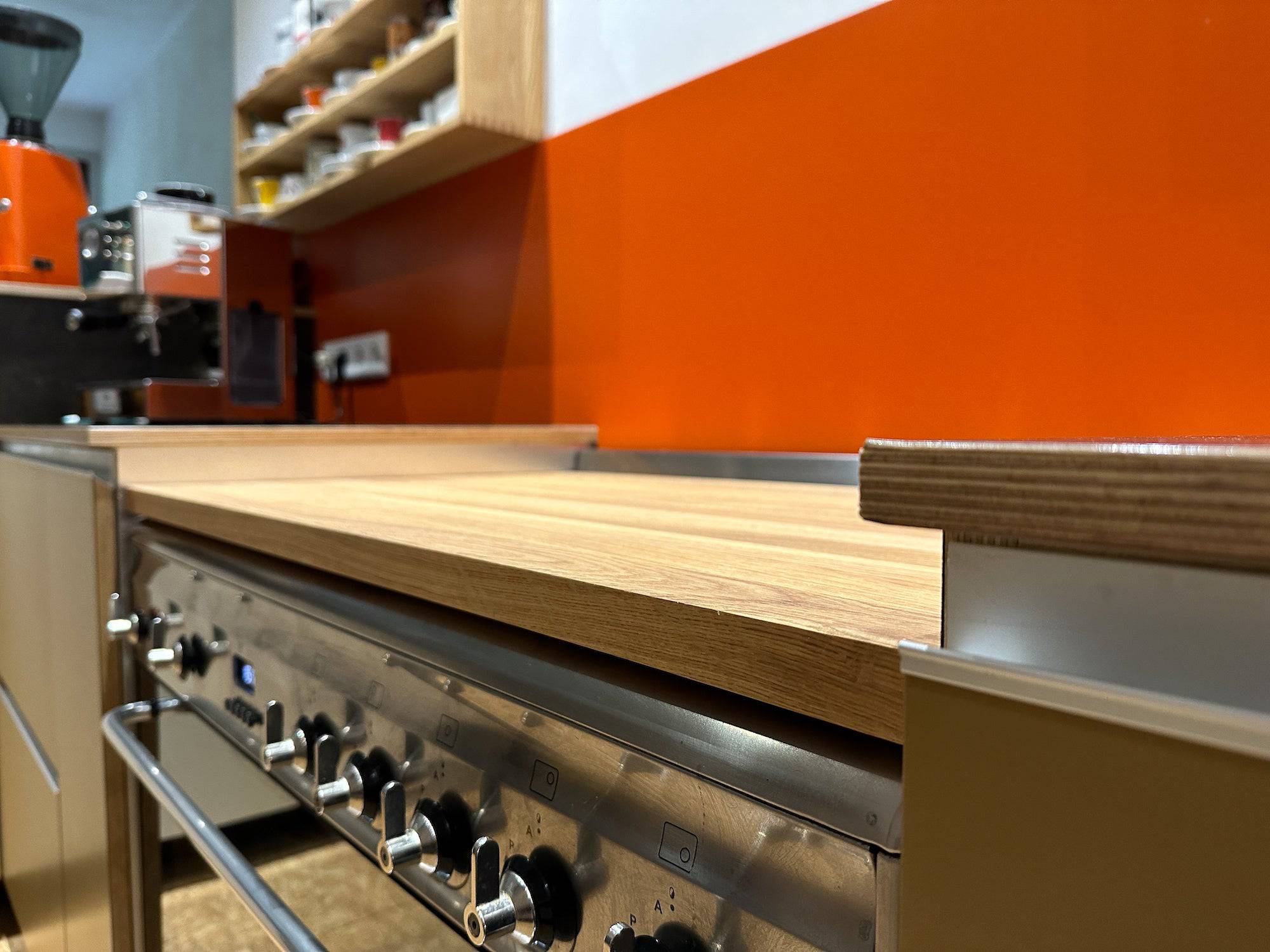 Halbe Ceranfeldabdeckung / Herdabdeckung aus Eiche - Spessartbrett