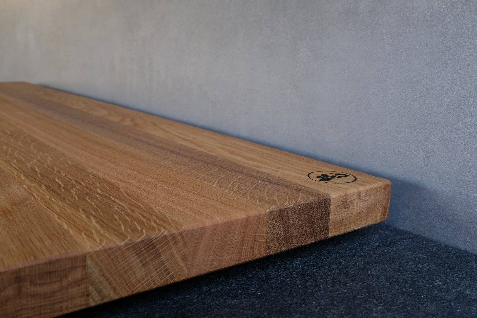 Halbe Ceranfeldabdeckung / Herdabdeckung aus Eiche - Spessartbrett