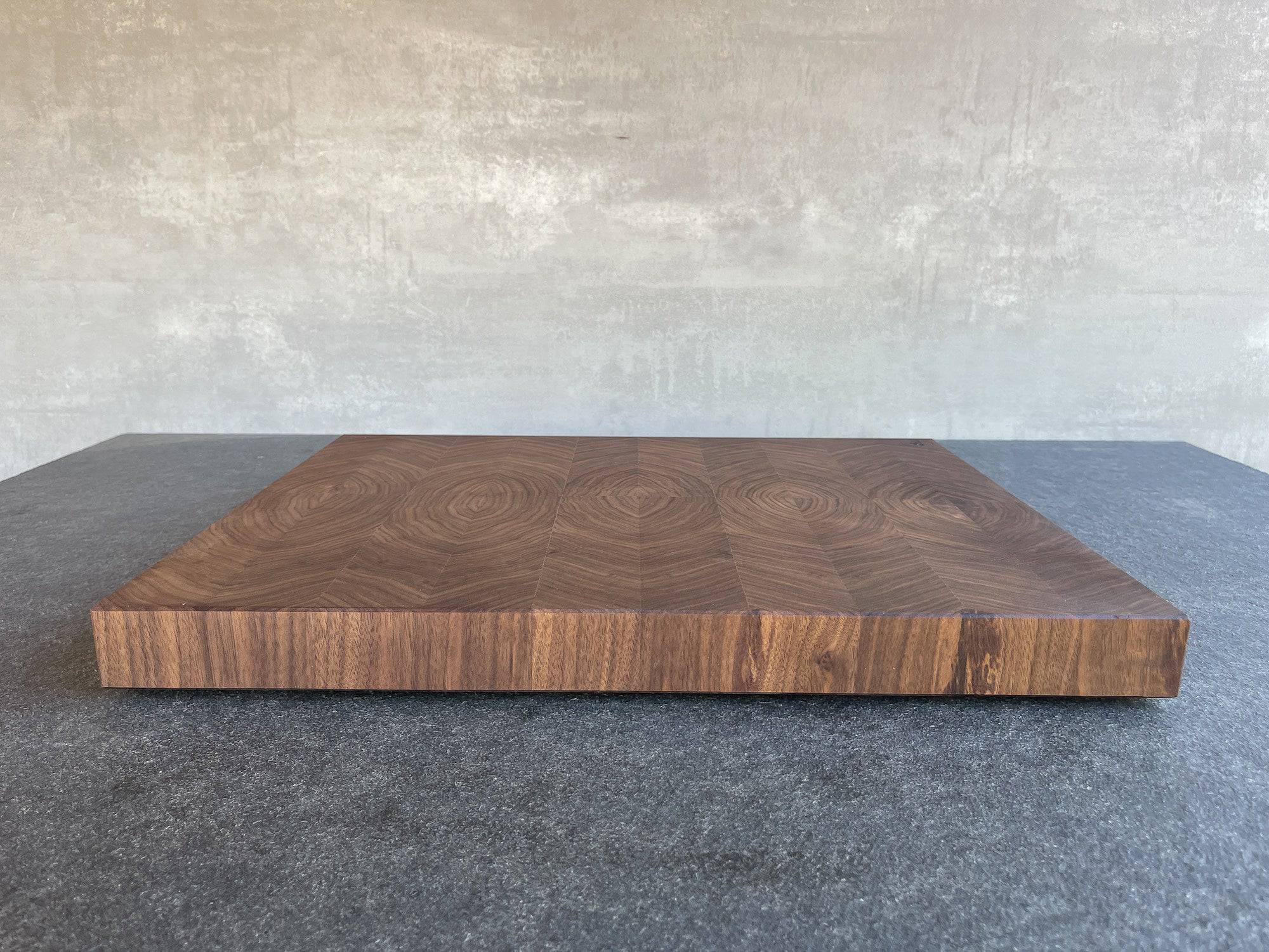 Nussbaum Schneideblock aus Hirnholz