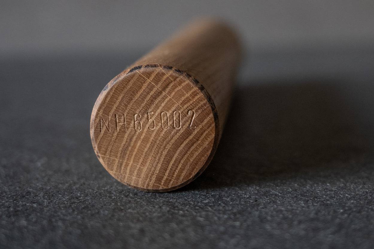 Nudelholz aus Eiche mit Nummer versehen