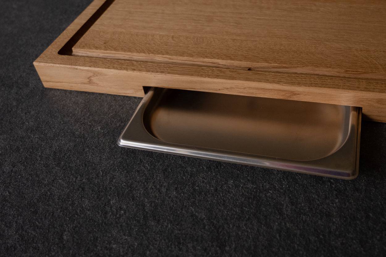 Saftrillenbrett aus Eiche und Auffangschale aus Edelstahl