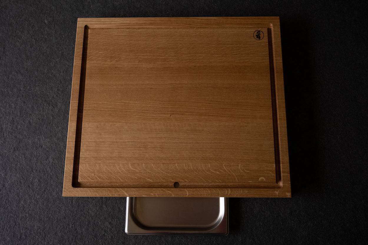 Draufsicht rechteckiges Kochbrett und Auffangschlale