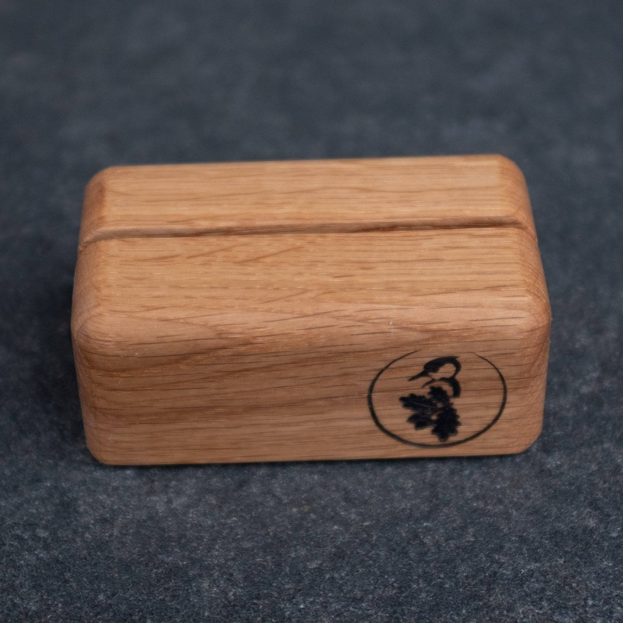 Tischkartenhalter Eiche, quer, runde Kante, Wombach 10 x 6 x 4,5 cm - Spessartbrett