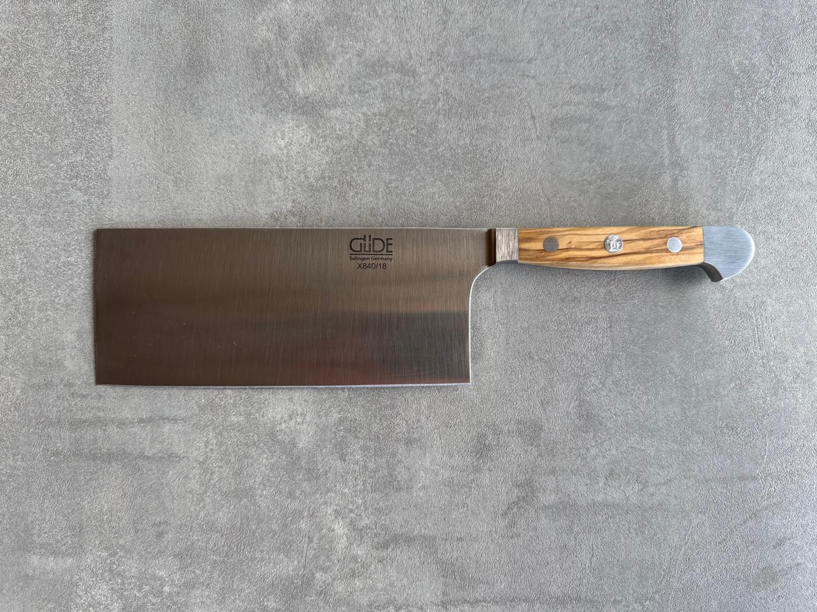Chinesisches Kochmesser mit einem Oliven-Griff