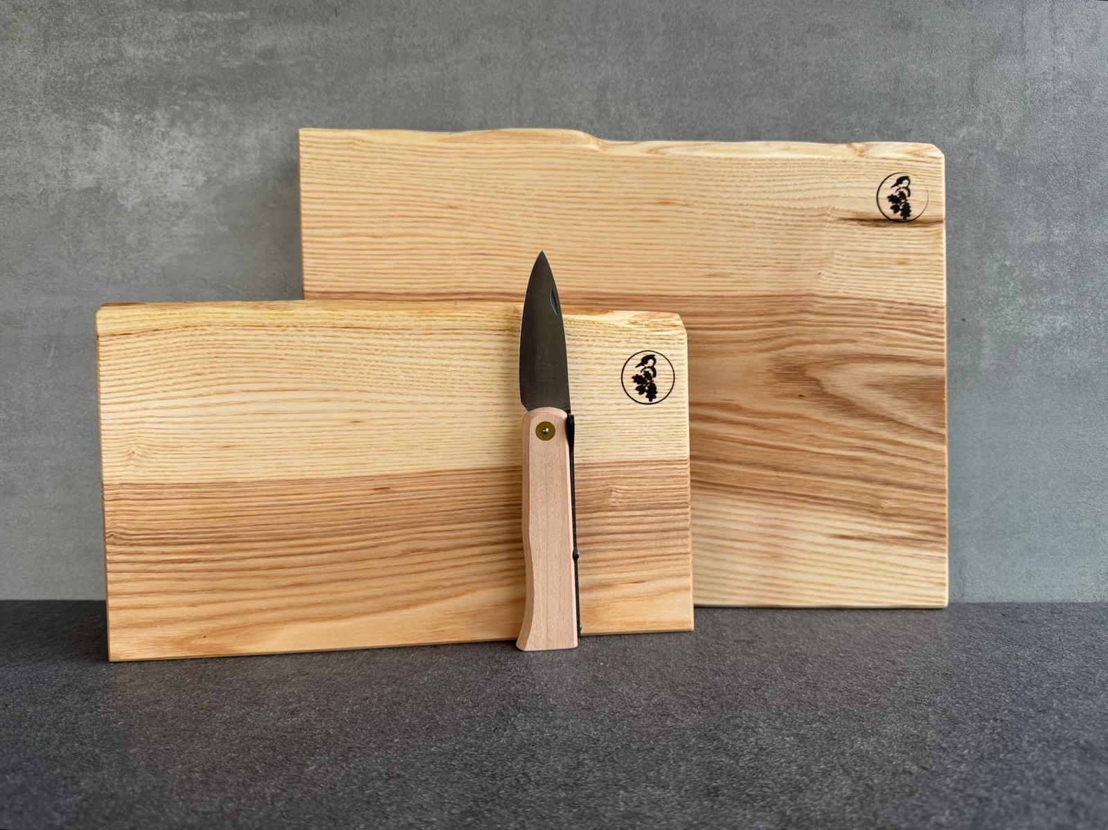 Esche aus einem Stück Servierbrett, Brotzeitbrett, mit Jahresringen - Spessartbrett