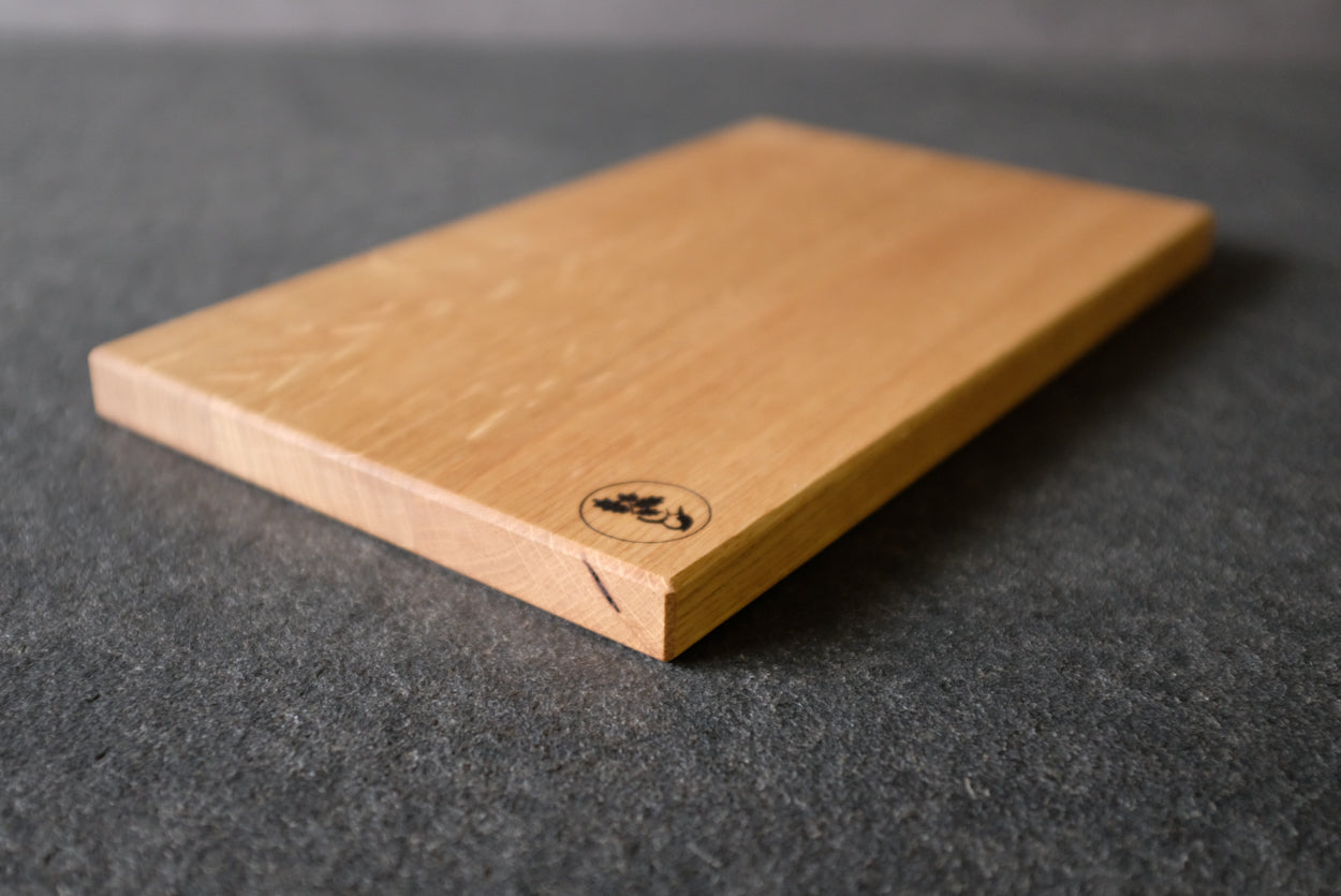 Holzschneidebrett mit gerader Kante – 35x20x2 cm – WERKSTATT PUR KOLLEKTION