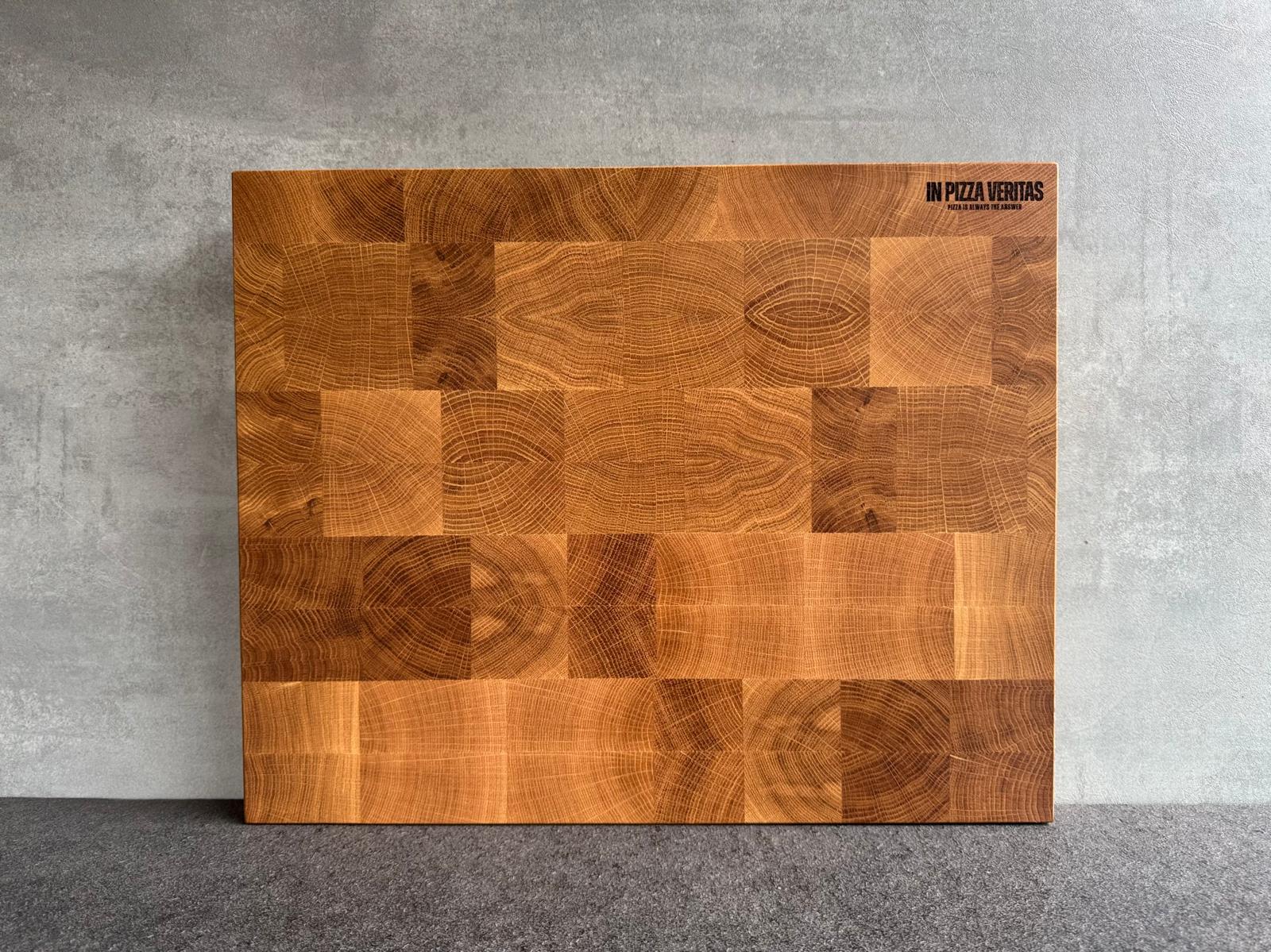 Eiche Hirnholz Schneideblock in der Größe 50x40x4 cm.