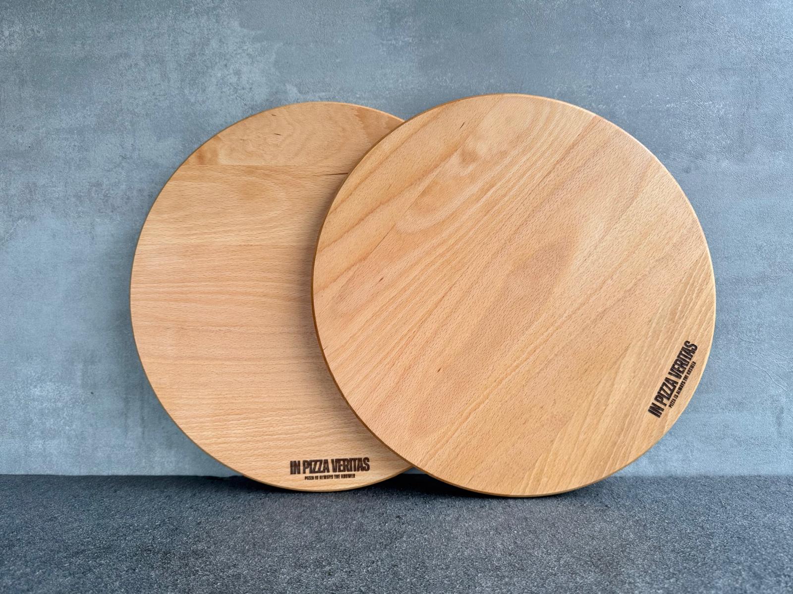 Holzbretter in Buche für Pizza mit Lasergravur „Pizza is always the answer"