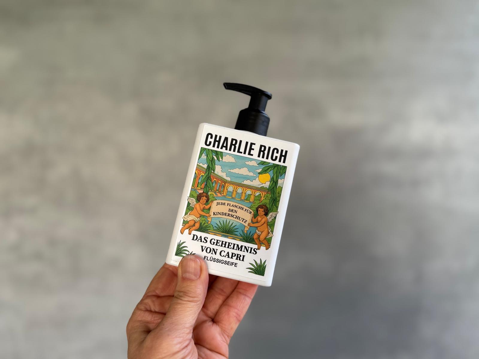 Handseife - das Geheimnis von Capri - im Seifenspender von Charlie Rich