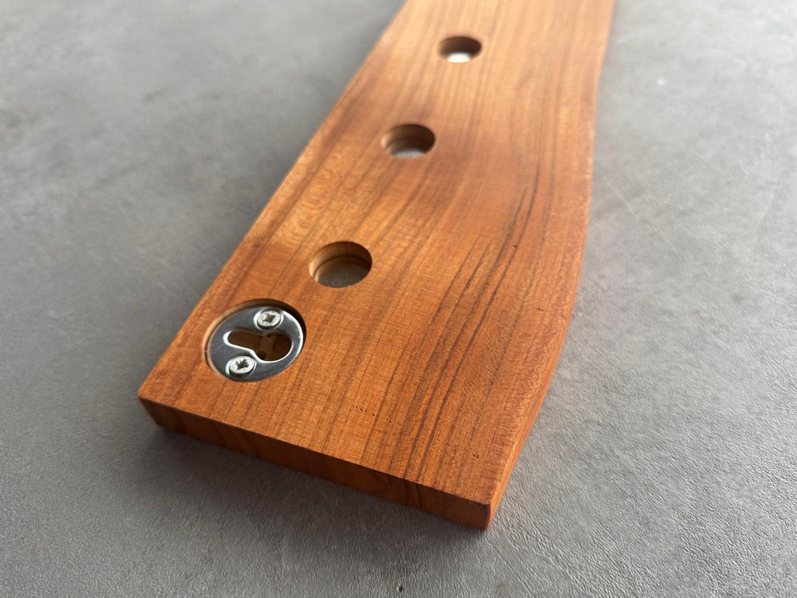 Rückseite einer Messerleiste.