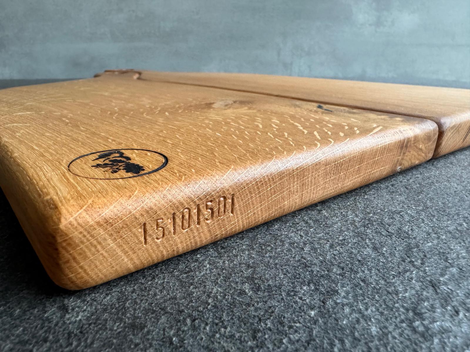 Eingeschlagene Seriennummer bei einem Partnerbrett