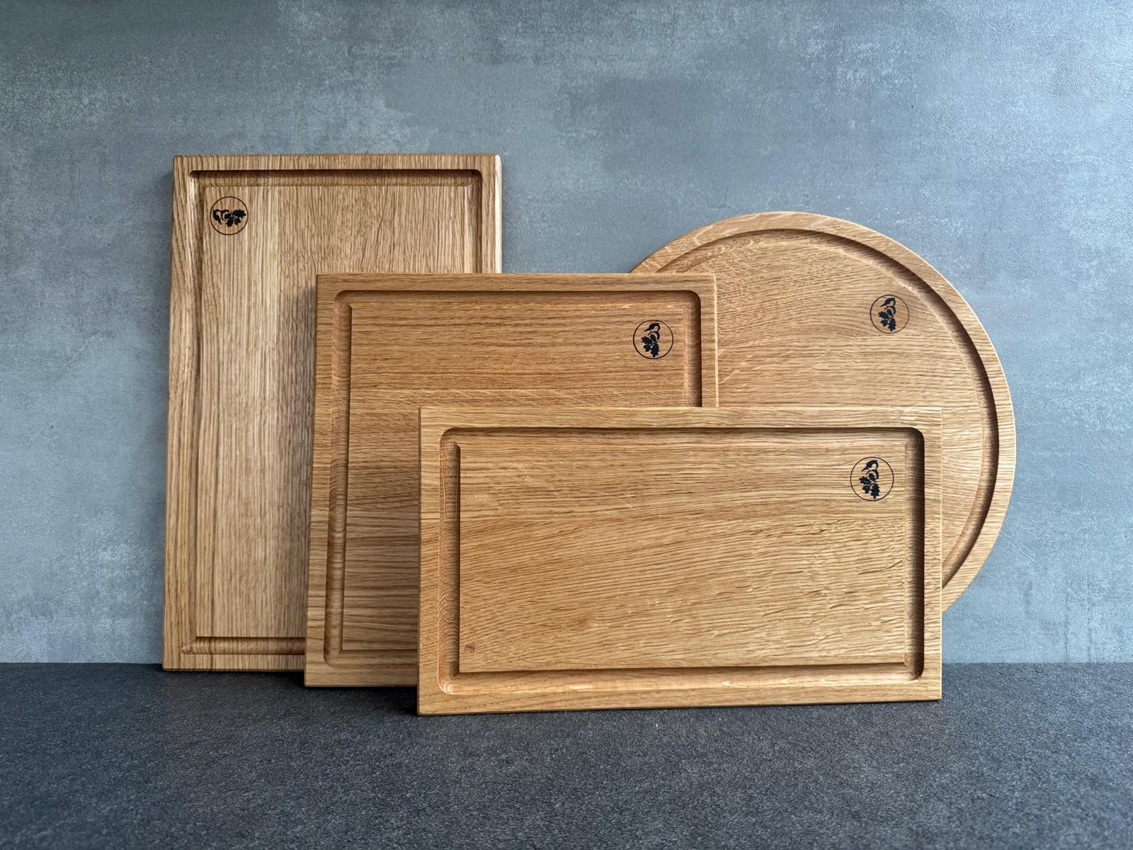 4 verschiedene Saftrillenbretttern in verschiedenen Größen und Formen.