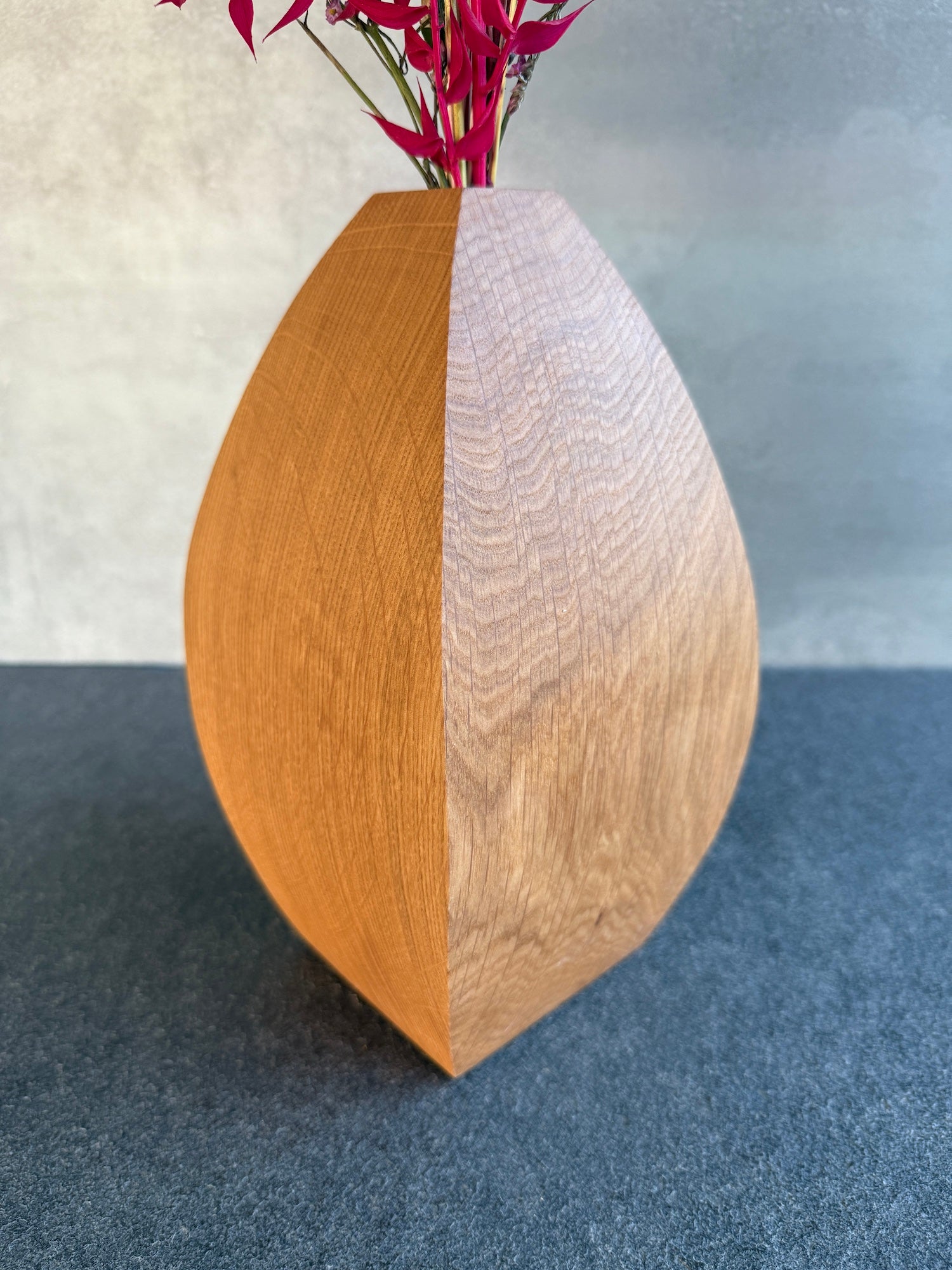 Design Eichenvase aus Handarbeit