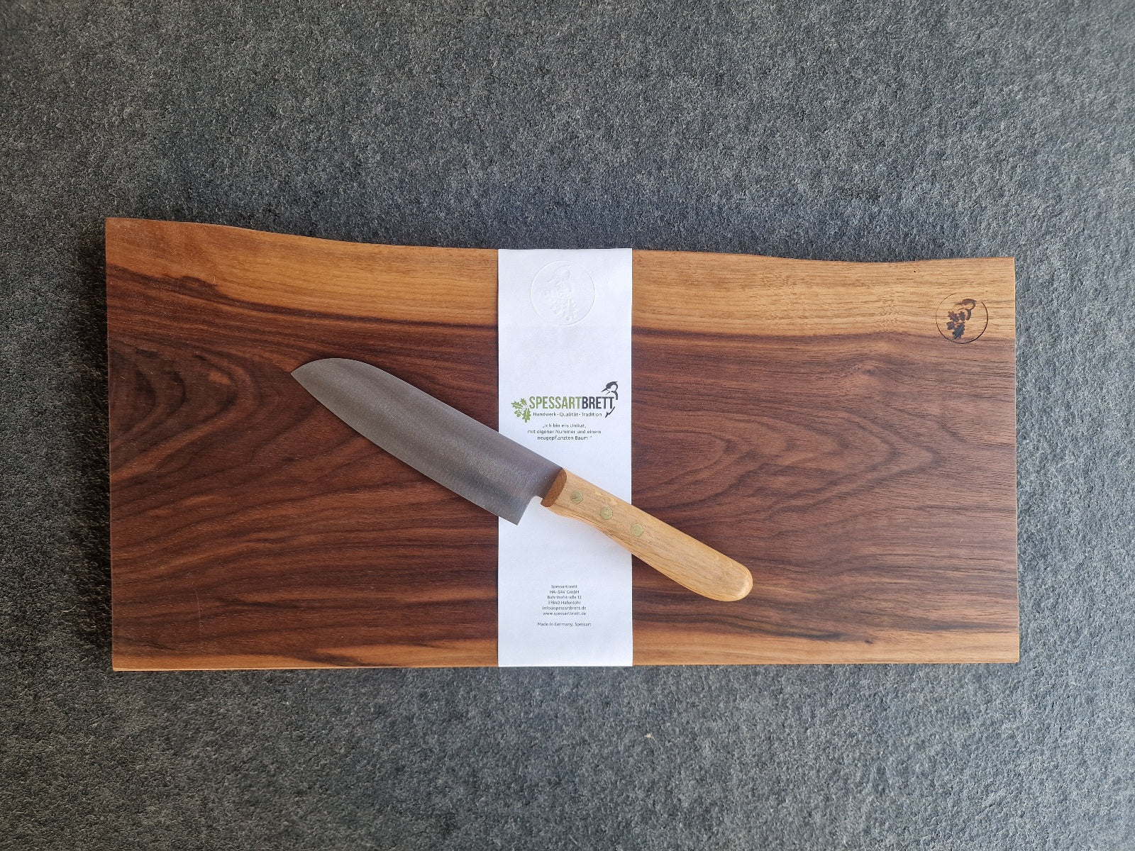 Set Schneidebrett Nussbaum, 1 Baumkante + Santoku, 15401101