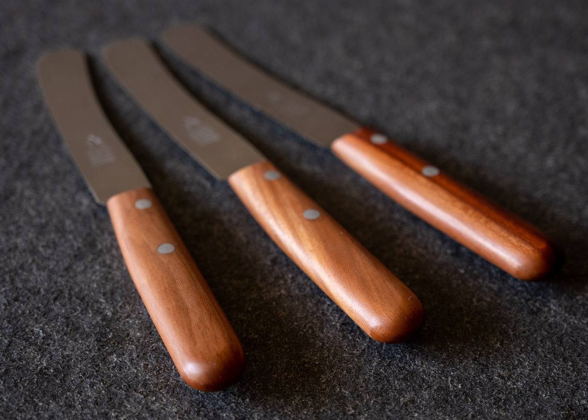 Detailansicht Griff Buckels Tischmesser mit Pflaumengriff