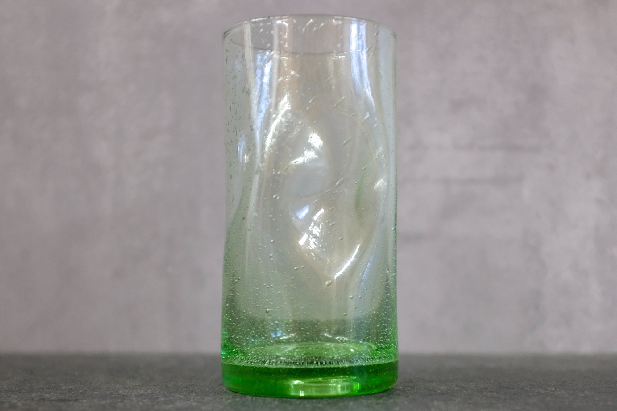 Bauhaus Trinkglas. Thüringer Waldglas, 300 ml, Handwerker Serie 1200º, in Großansicht.