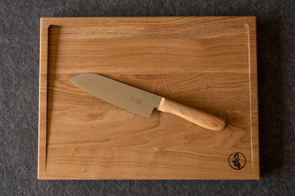 Santoku Messer mit Griff aus Kirschbaum